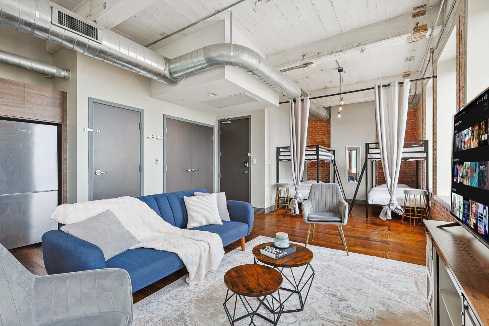 Spacious Downtown Loft-Gym-Pool-Free Valet Parking Apartment Dallas Exterior photo